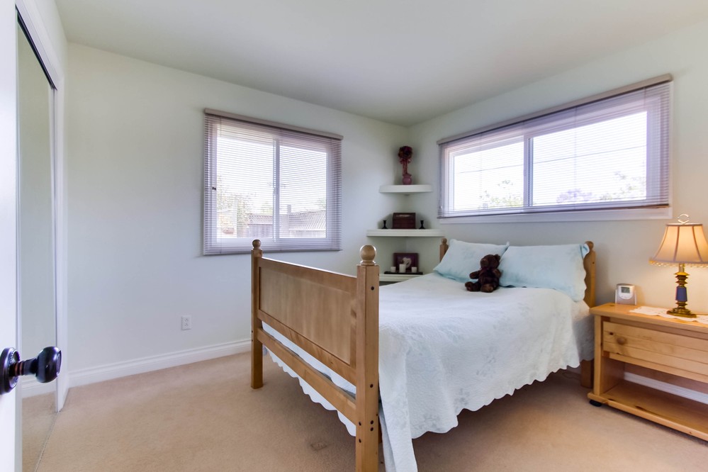 Virtual tour photo 21 of 33 for 8701 Blue Lake Drive