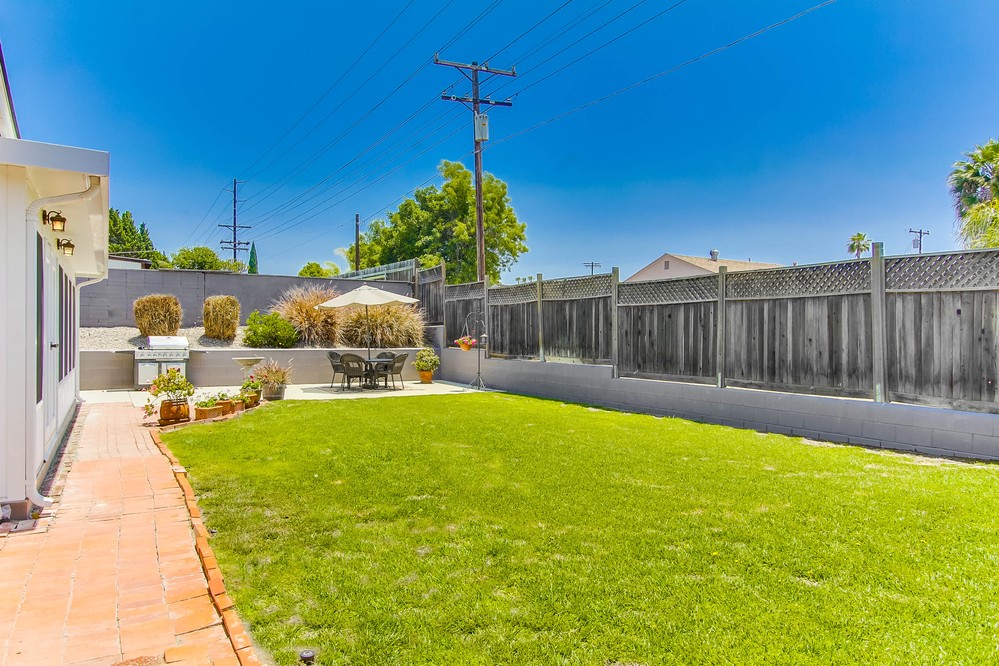 Virtual tour photo 30 of 33 for 8701 Blue Lake Drive