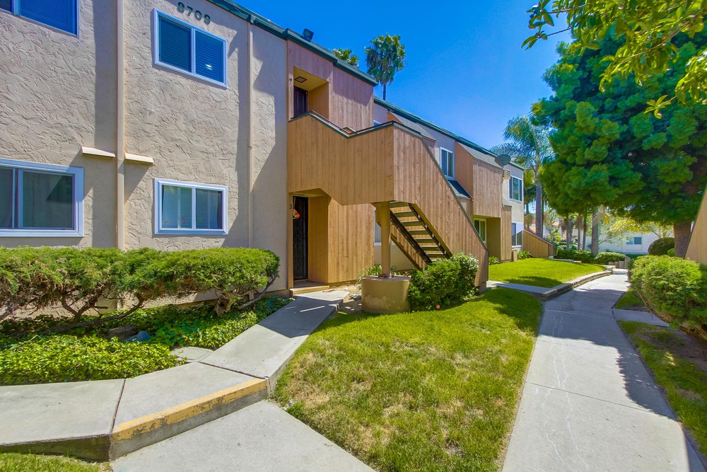 Virtual tour photo 5 of 51 for 8709 Lake Murray Blvd UNIT 7