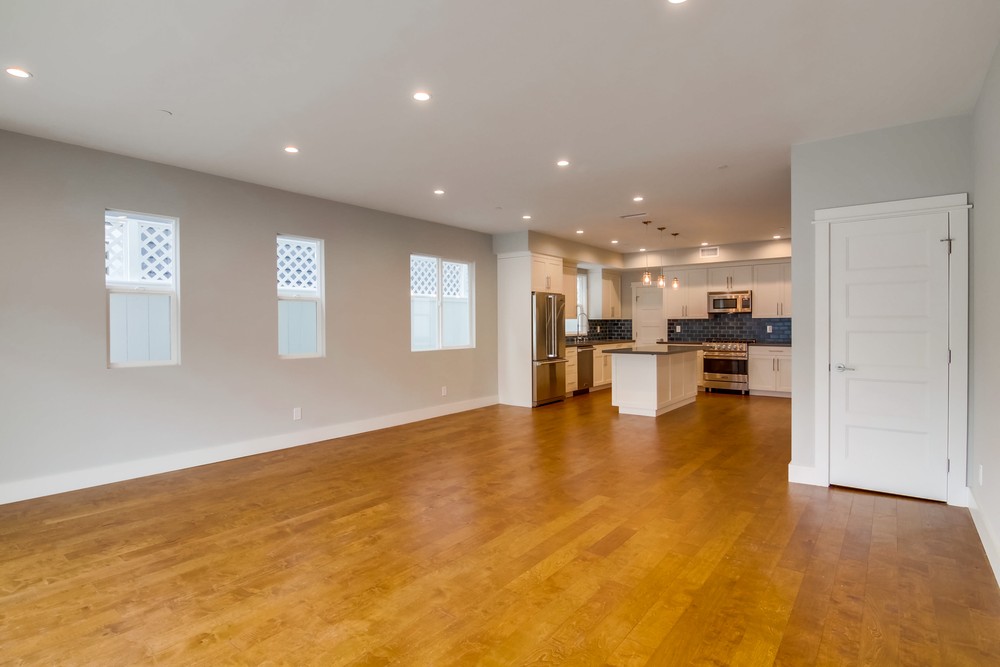 Virtual tour photo 9 of 44 for 871 Wilbur Ave