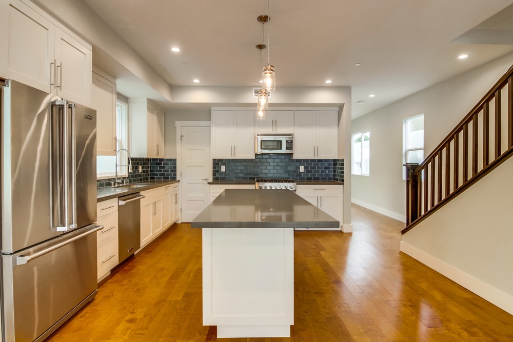 Virtual tour photo 18 of 44 for 871 Wilbur Ave