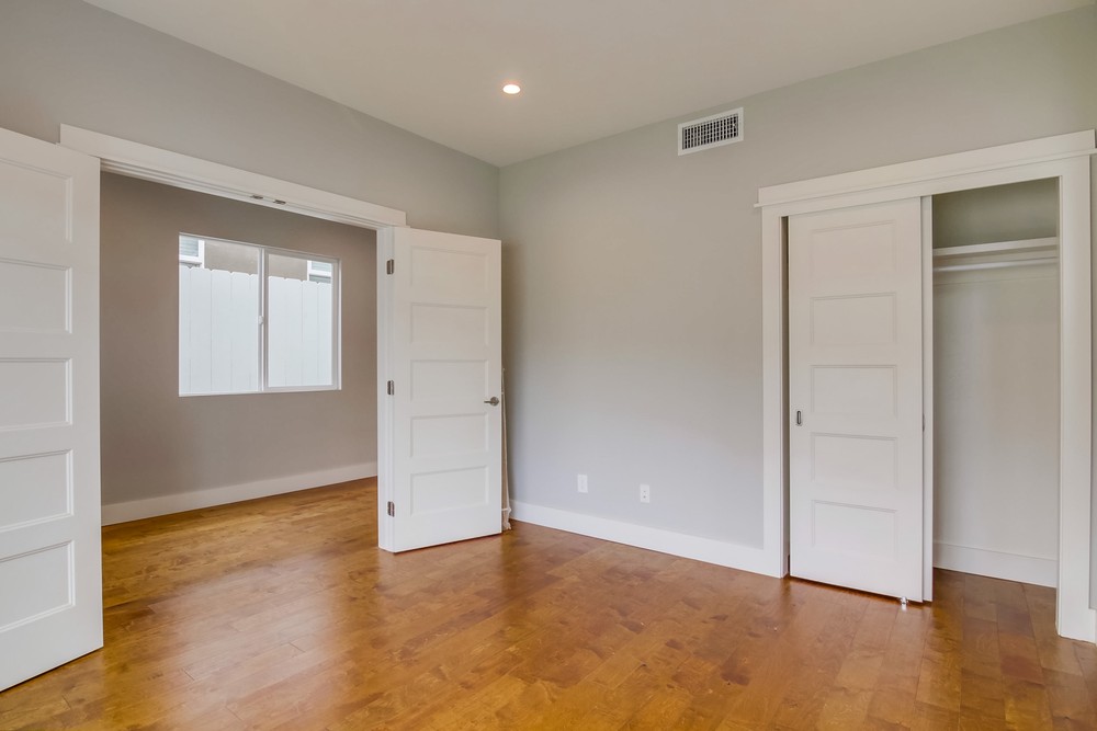 Virtual tour photo 23 of 44 for 871 Wilbur Ave