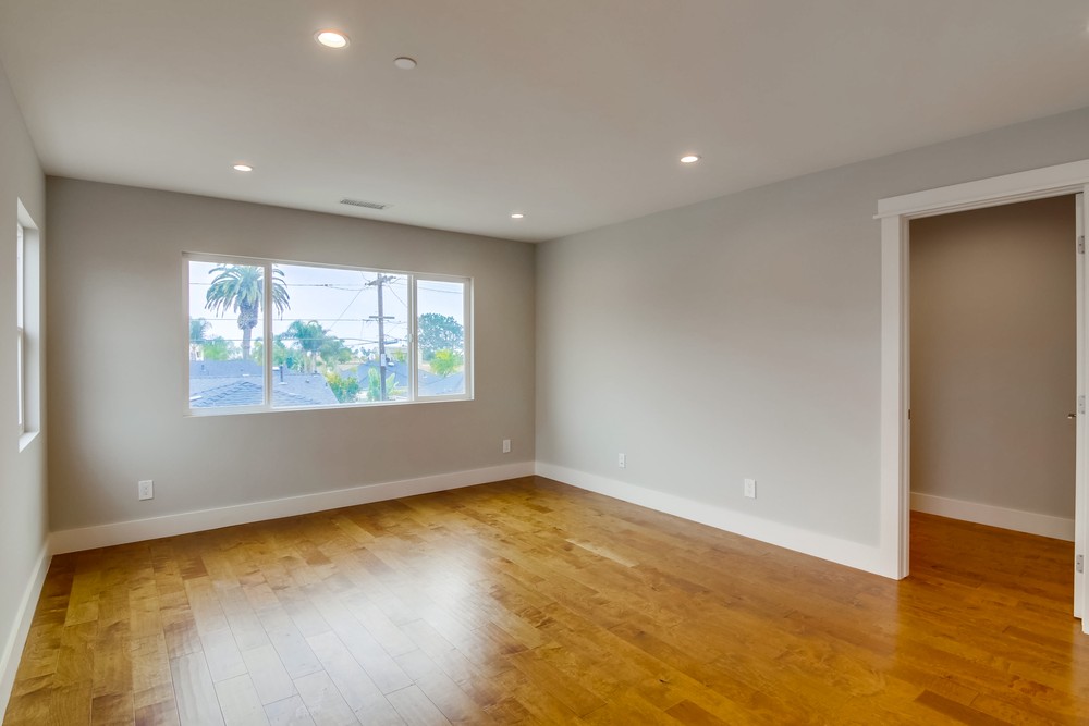 Virtual tour photo 27 of 44 for 871 Wilbur Ave