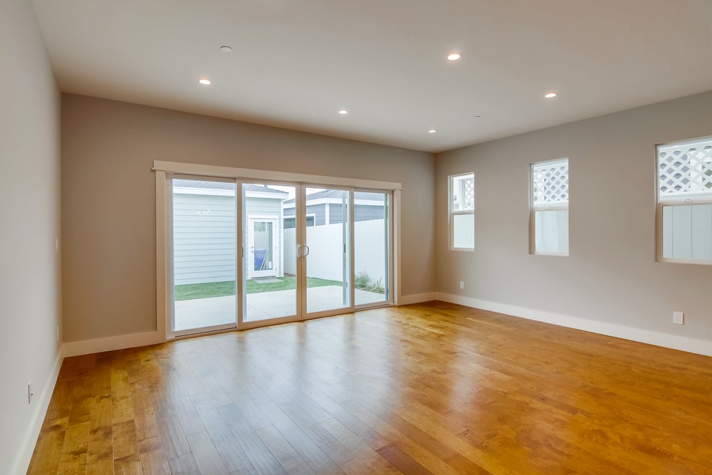 Virtual tour photo 34 of 44 for 871 Wilbur Ave