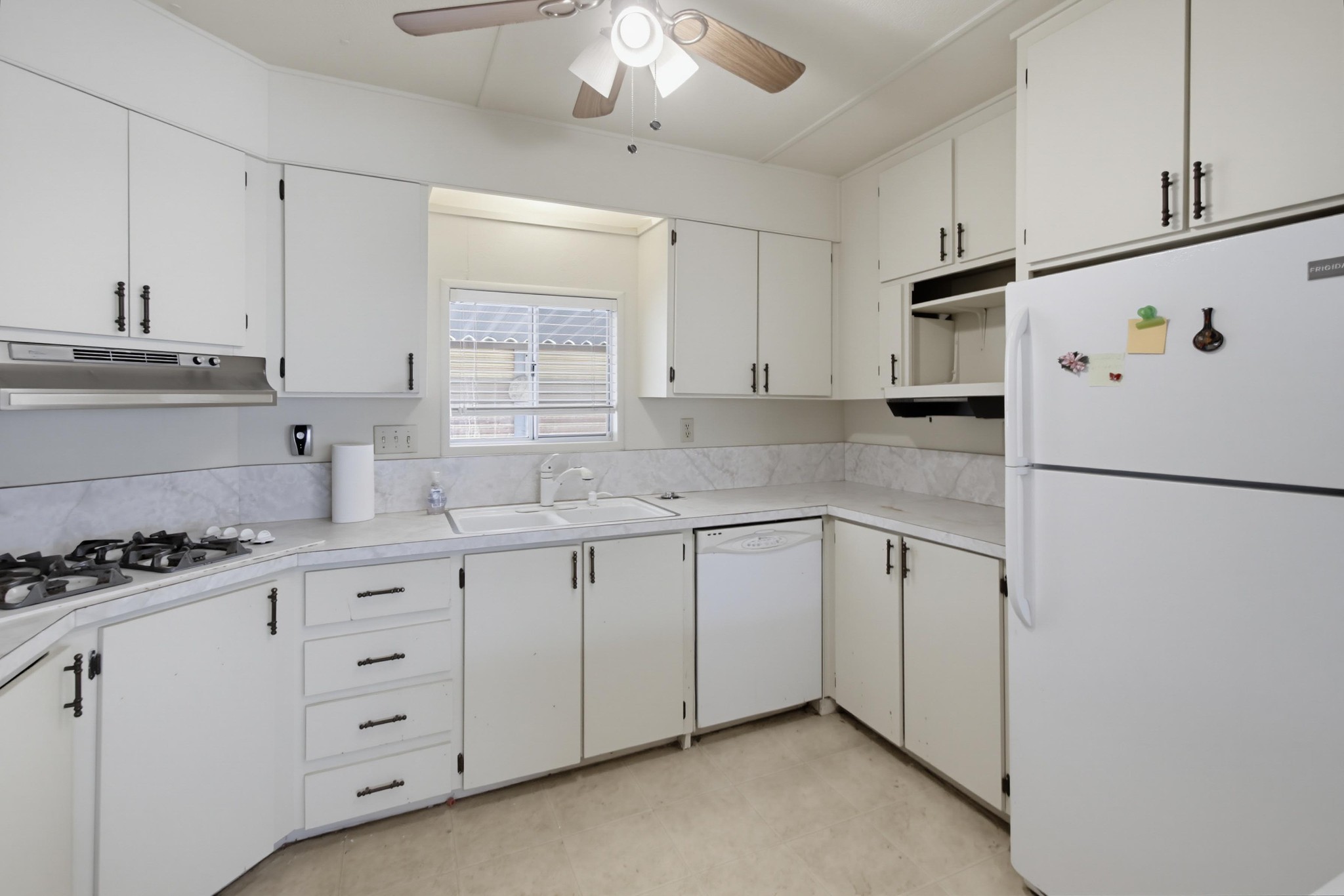 Virtual tour photo 13 of 42 for 8712 Magnolia Ave Spc 54