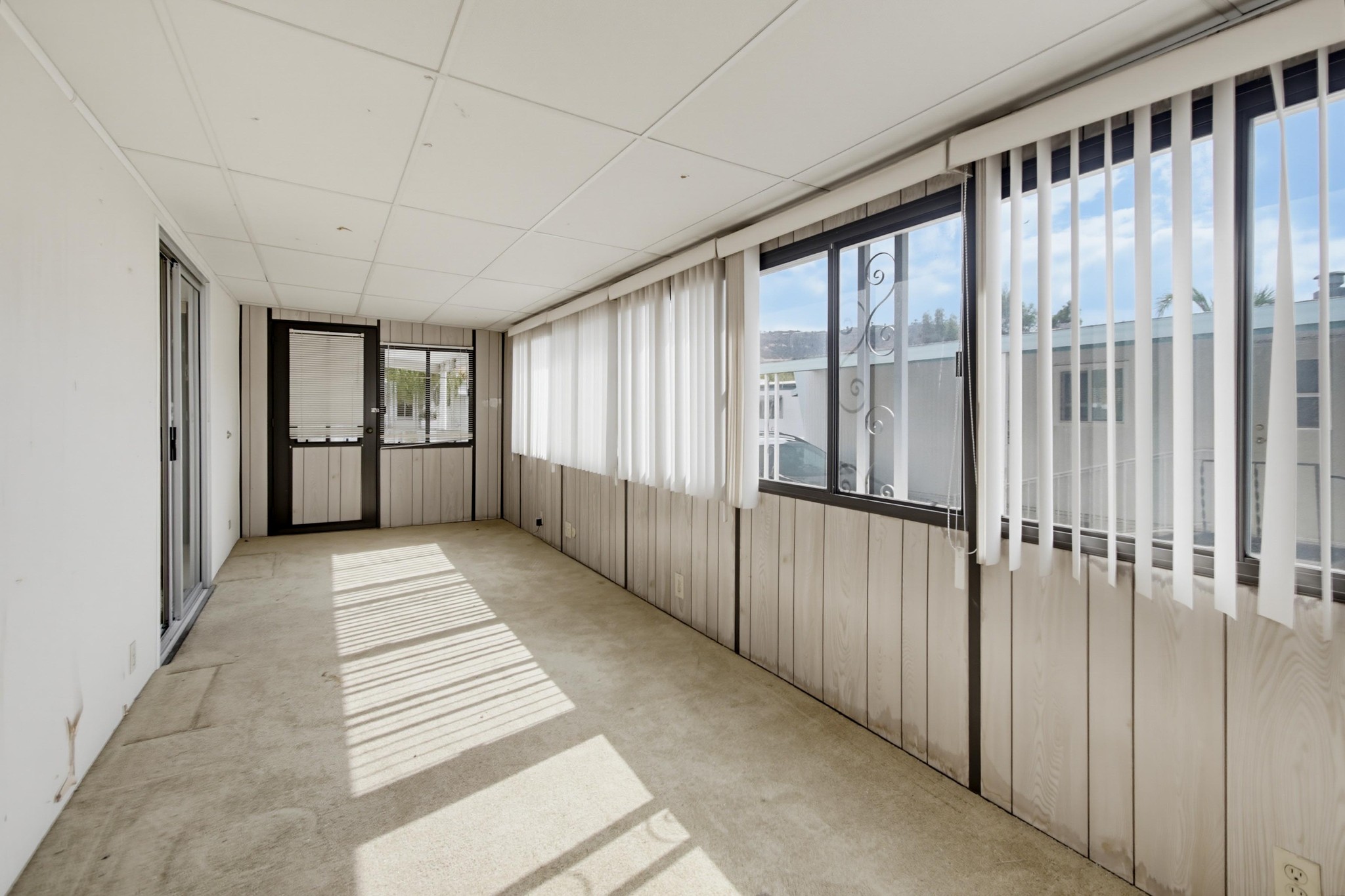 Virtual tour photo 21 of 42 for 8712 Magnolia Ave Spc 54