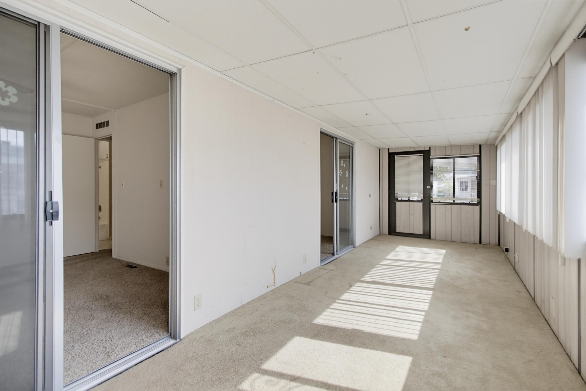 Virtual tour photo 22 of 42 for 8712 Magnolia Ave Spc 54