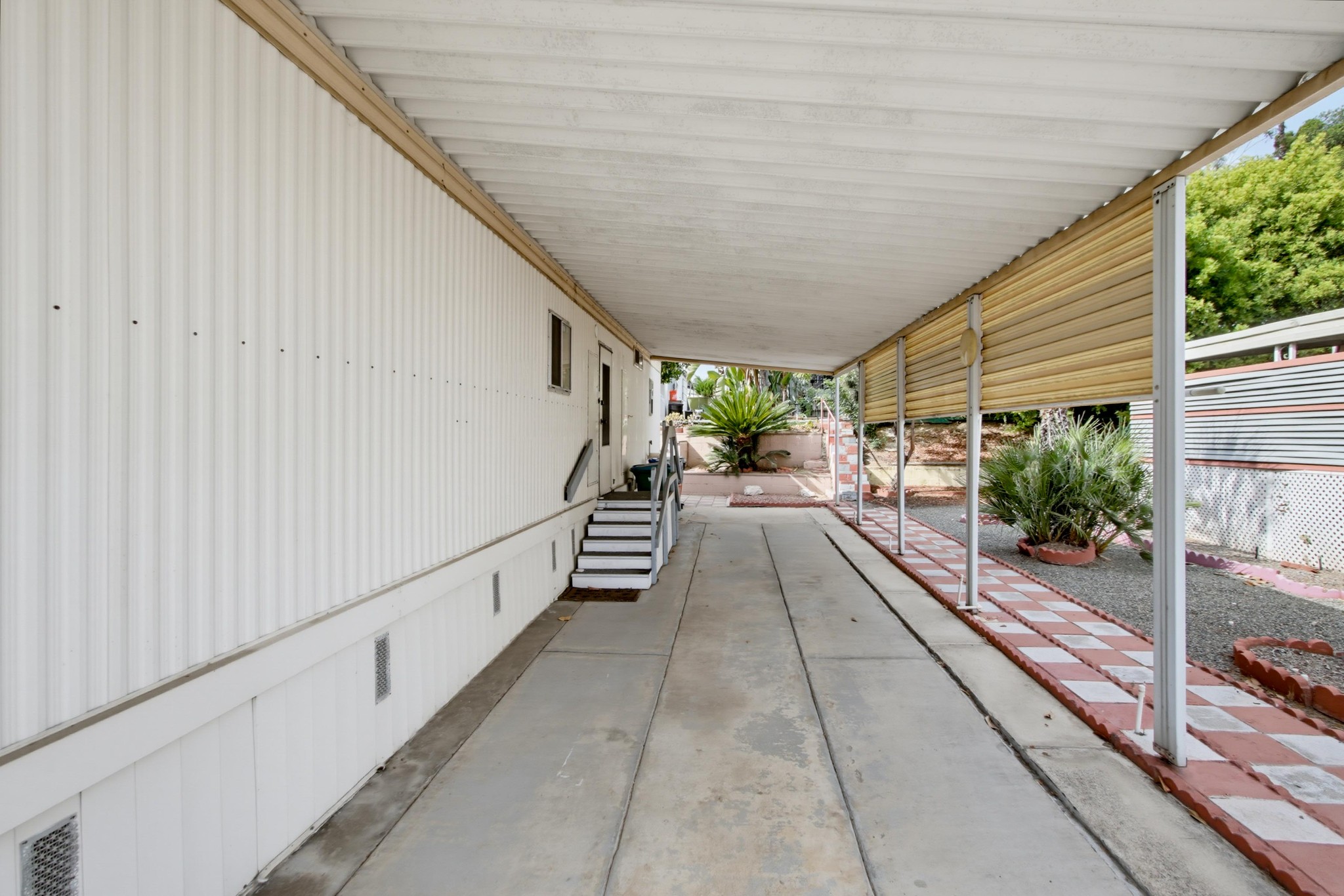 Virtual tour photo 31 of 42 for 8712 Magnolia Ave Spc 54