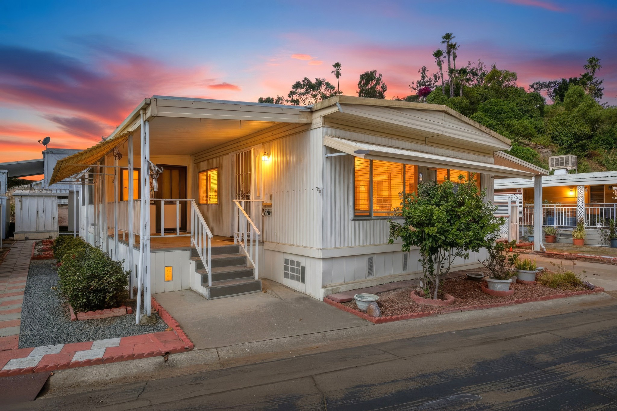 Virtual tour photo 42 of 42 for 8712 Magnolia Ave Spc 54
