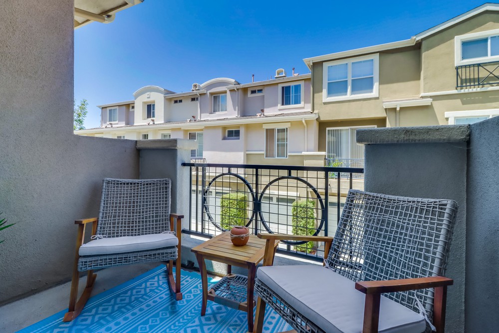 Virtual tour photo 25 of 40 for 8713 Plaza Square