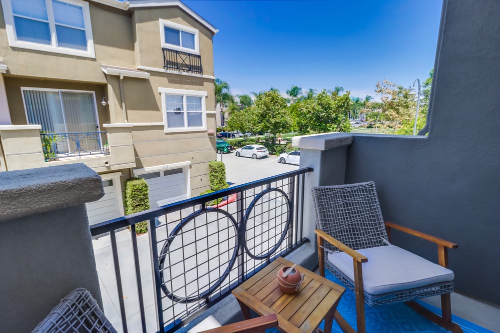 Virtual tour photo 26 of 40 for 8713 Plaza Square