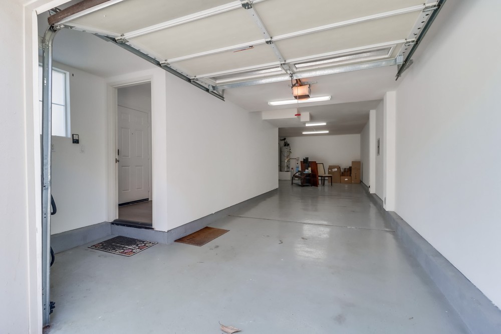 Virtual tour photo 39 of 40 for 8713 Plaza Square