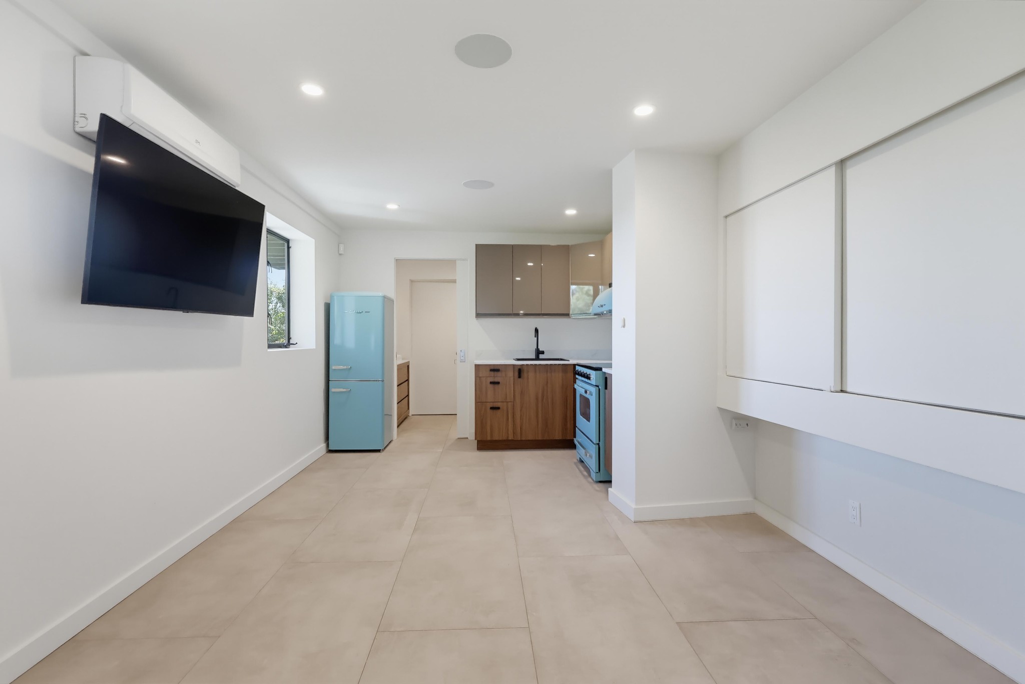 Virtual tour photo 9 of 38 for 8718 St Ives Dr
