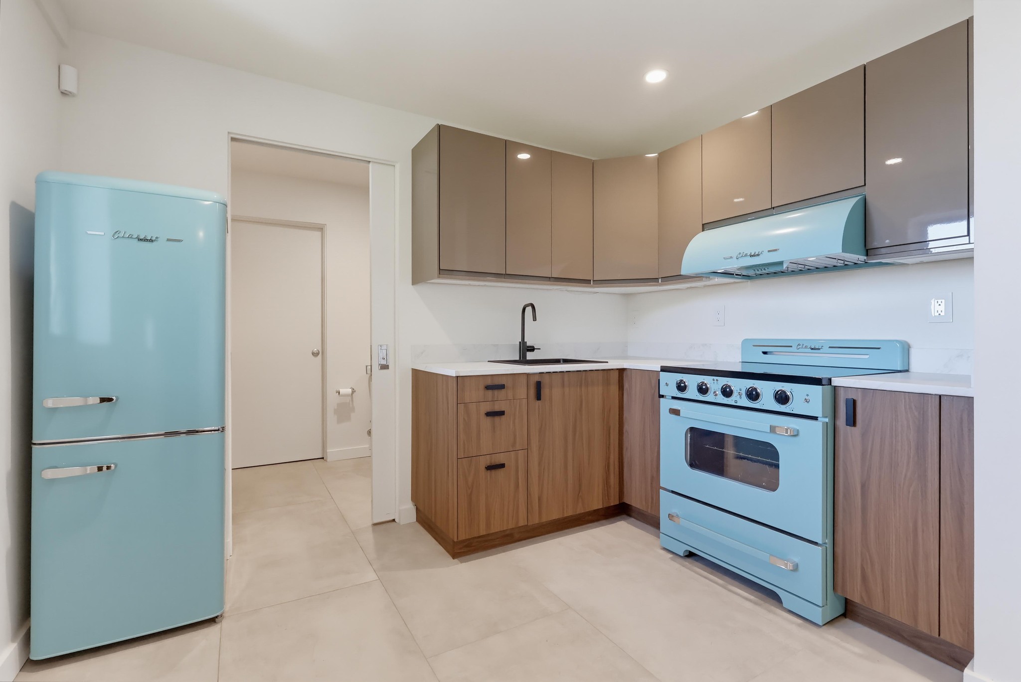 Virtual tour photo 14 of 38 for 8718 St Ives Dr