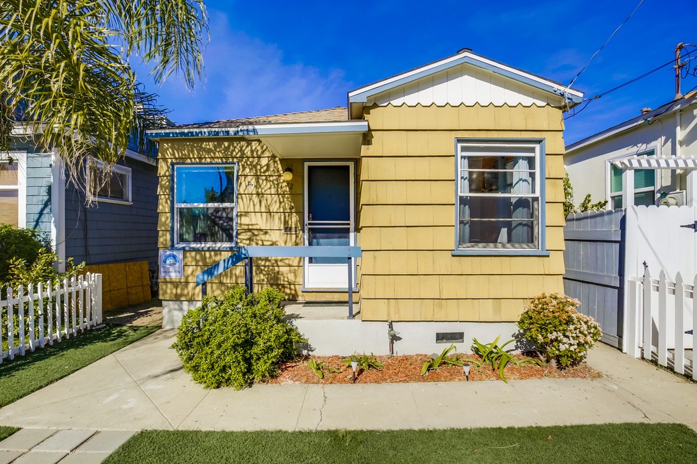 Virtual tour photo 5 of 32 for 872 Thomas Ave