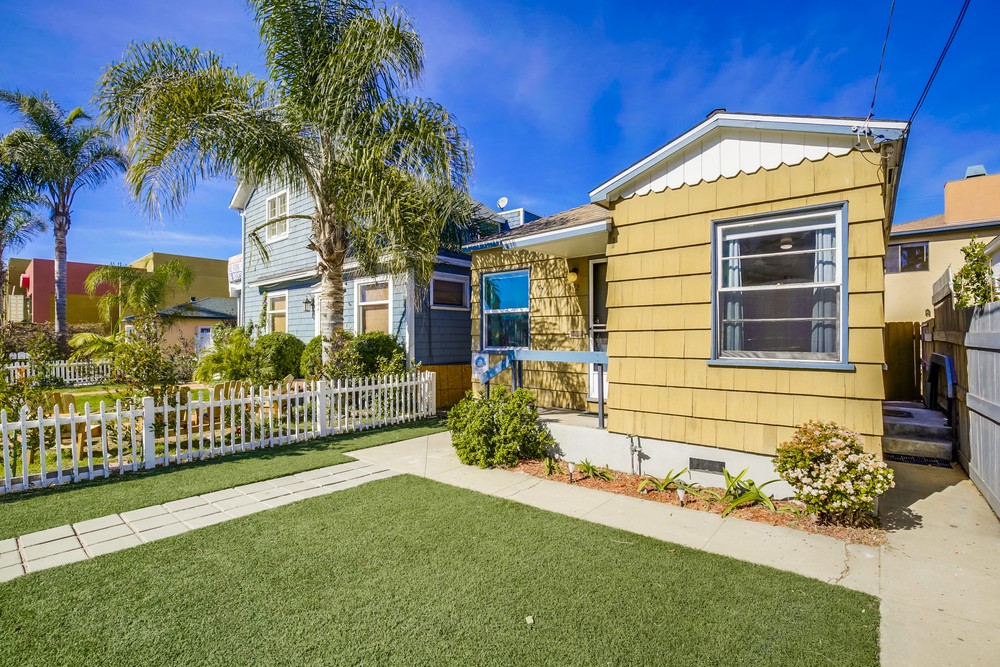 Virtual tour photo 6 of 32 for 872 Thomas Ave