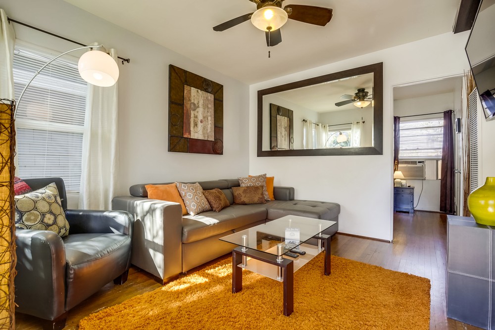 Virtual tour photo 11 of 32 for 872 Thomas Ave