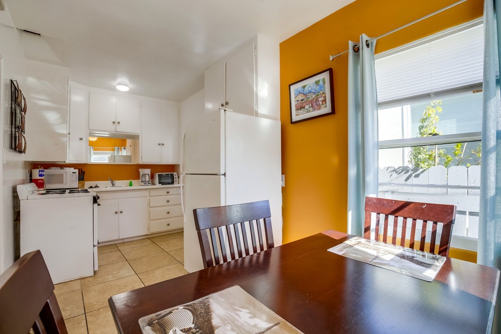 Virtual tour photo 17 of 32 for 872 Thomas Ave