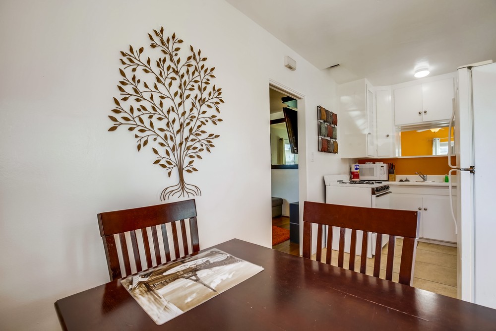 Virtual tour photo 18 of 32 for 872 Thomas Ave