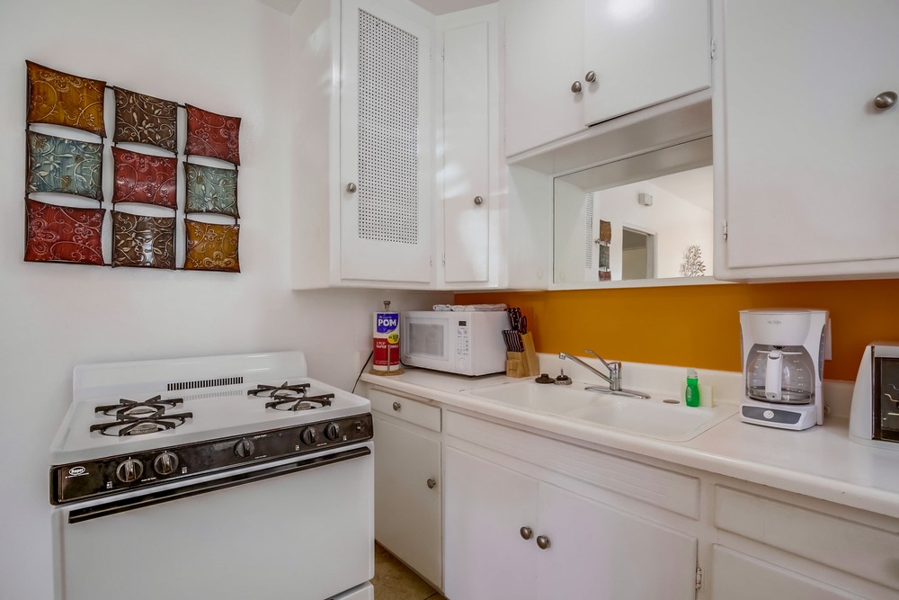 Virtual tour photo 21 of 32 for 872 Thomas Ave