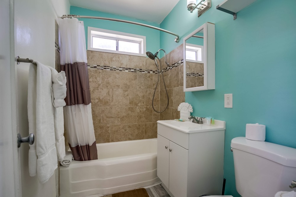 Virtual tour photo 28 of 32 for 872 Thomas Ave