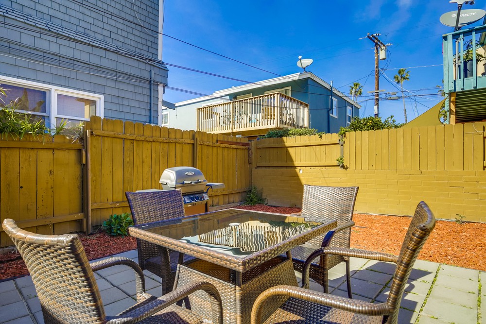 Virtual tour photo 32 of 32 for 872 Thomas Ave