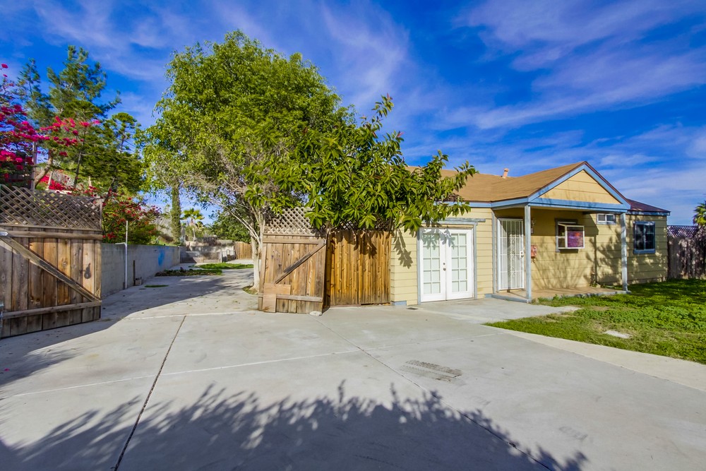 Virtual tour photo 4 of 31 for 8720 San Vicente St