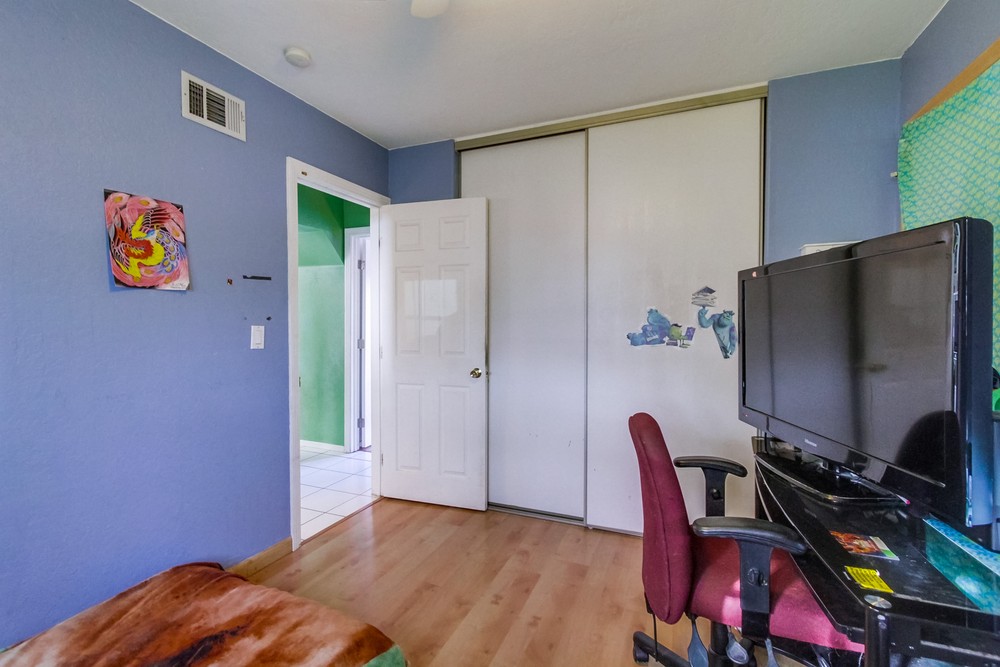 Virtual tour photo 20 of 31 for 8720 San Vicente St