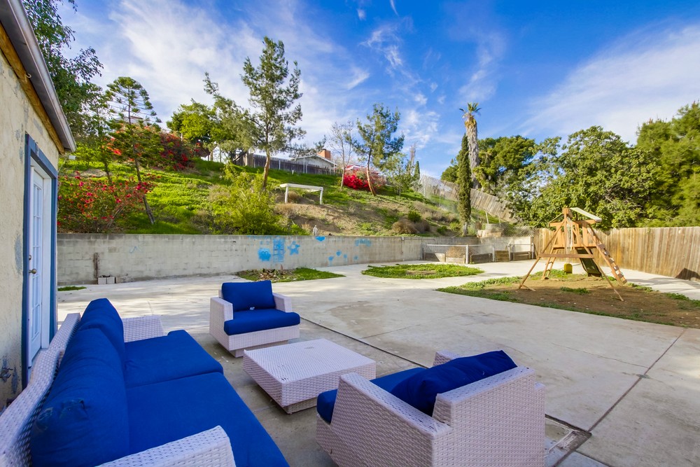 Virtual tour photo 23 of 31 for 8720 San Vicente St