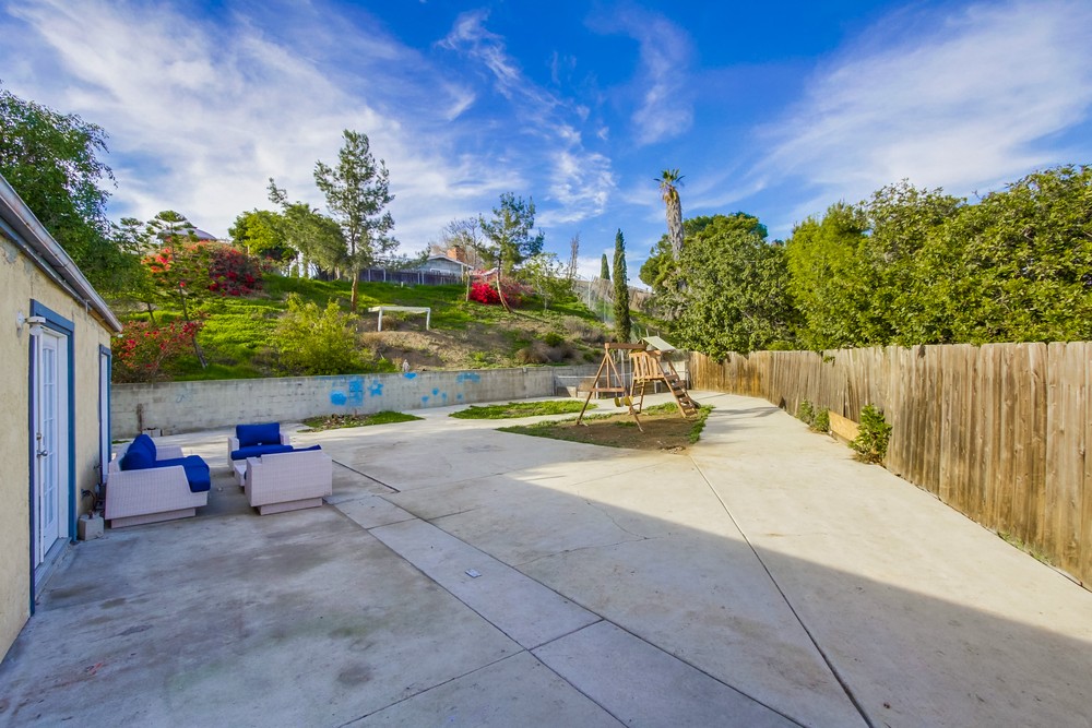 Virtual tour photo 25 of 31 for 8720 San Vicente St
