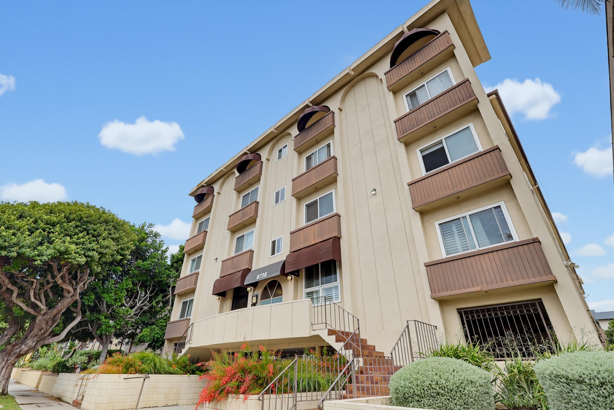 Virtual tour photo 1 of 76 for 8738 Delgany Ave