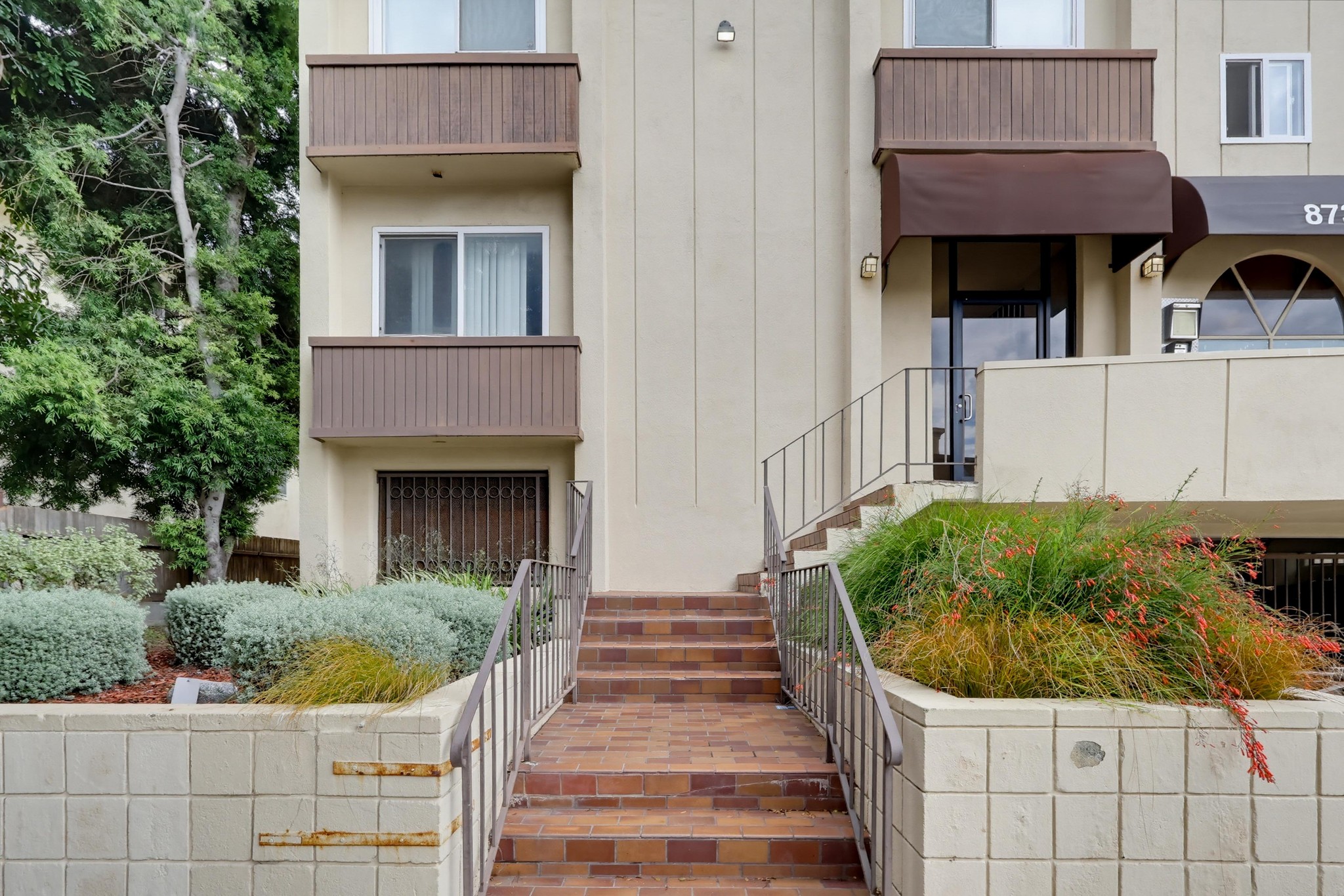 Virtual tour photo 7 of 76 for 8738 Delgany Ave