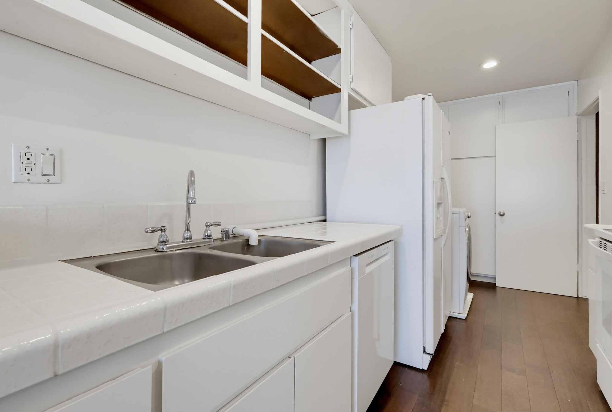 Virtual tour photo 31 of 76 for 8738 Delgany Ave