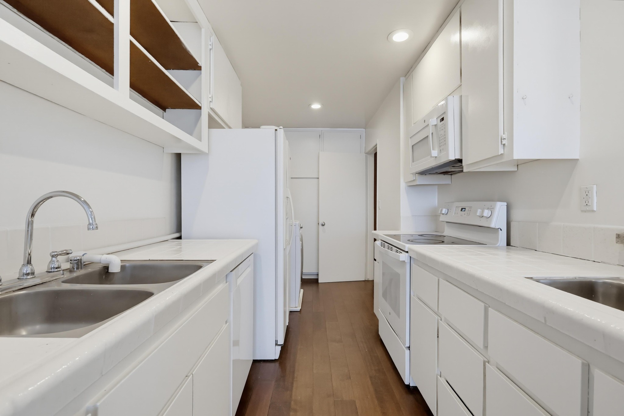 Virtual tour photo 32 of 76 for 8738 Delgany Ave