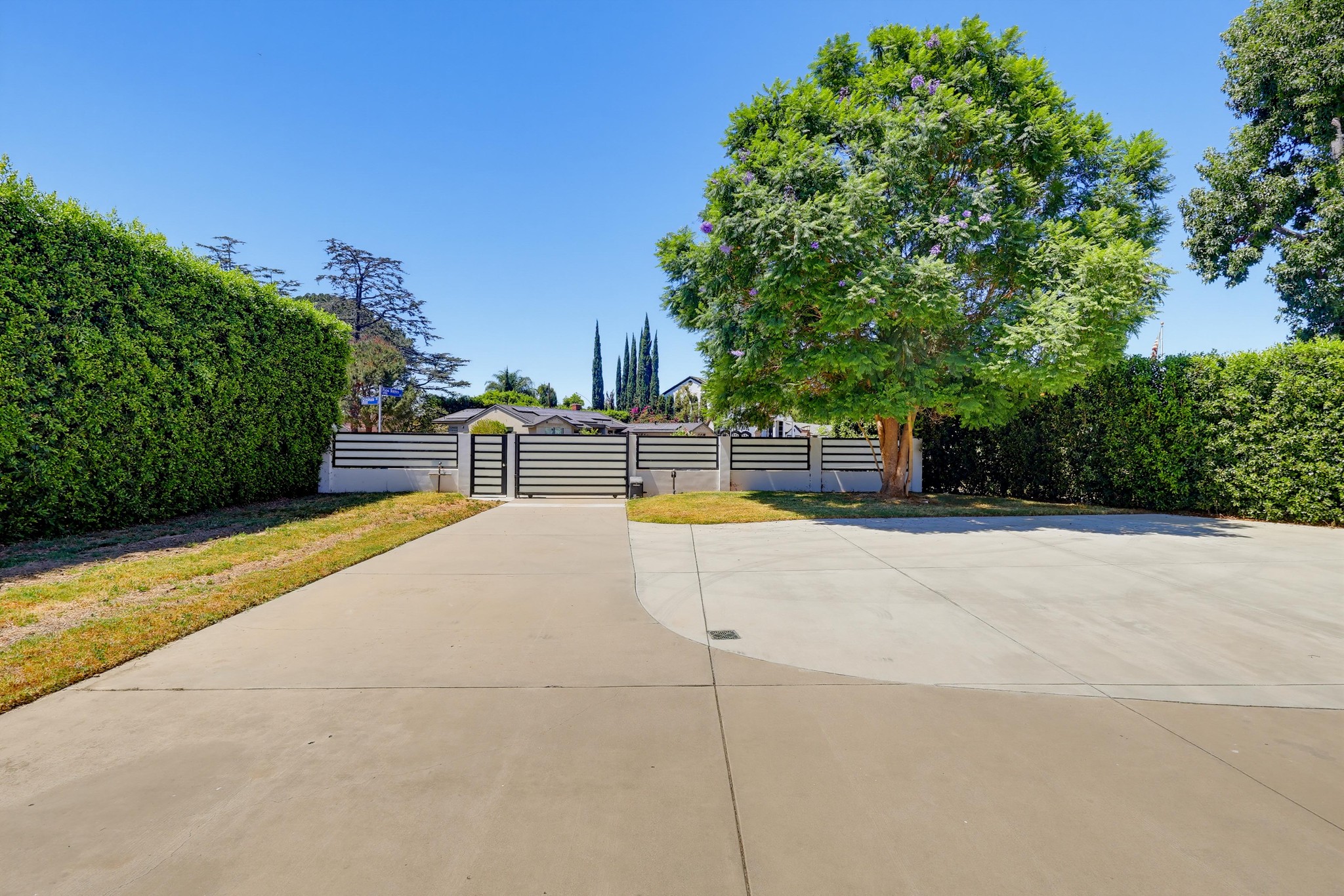 Virtual tour photo 10 of 178 for 8740 Paso Robles Ave