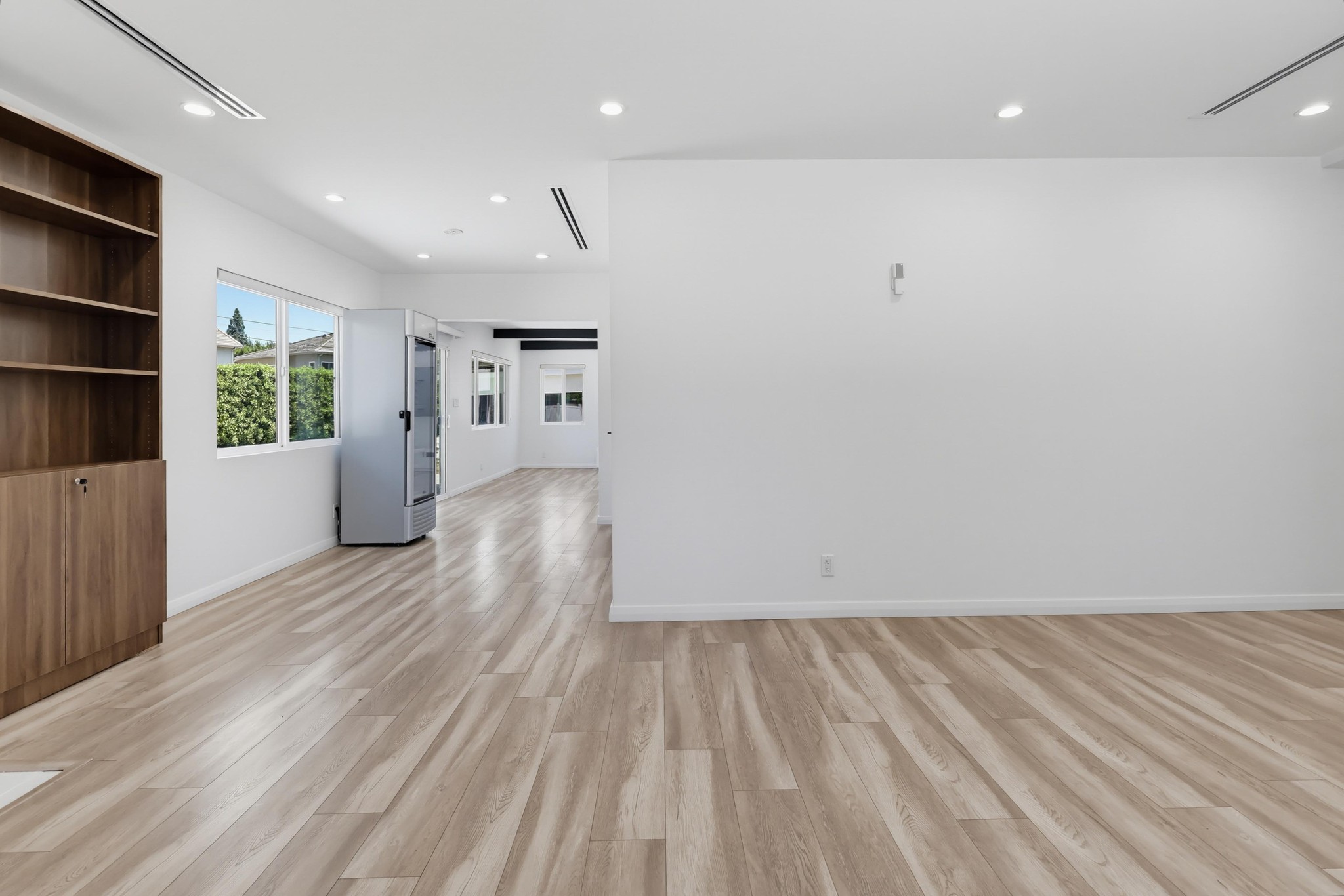 Virtual tour photo 14 of 178 for 8740 Paso Robles Ave