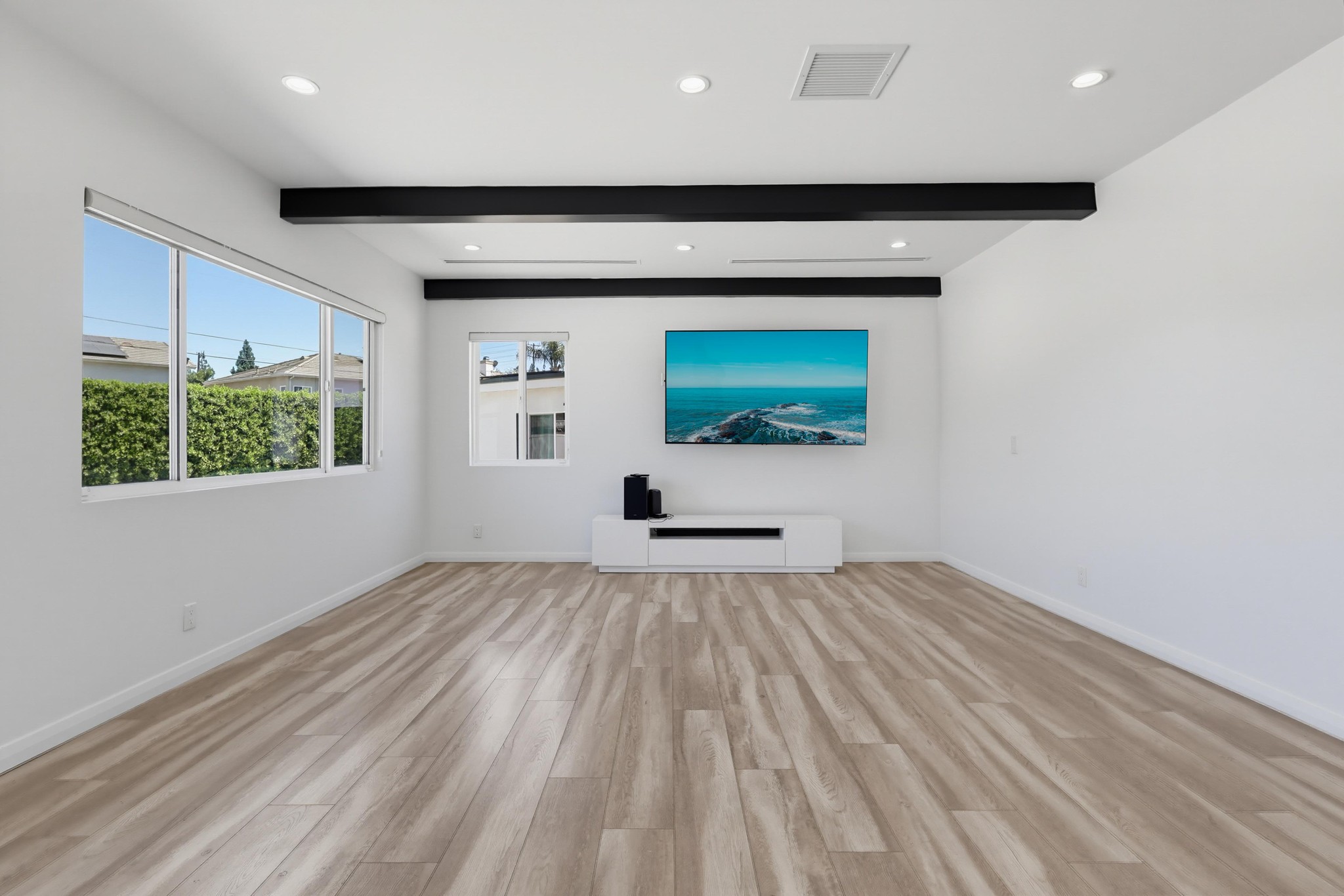 Virtual tour photo 21 of 178 for 8740 Paso Robles Ave