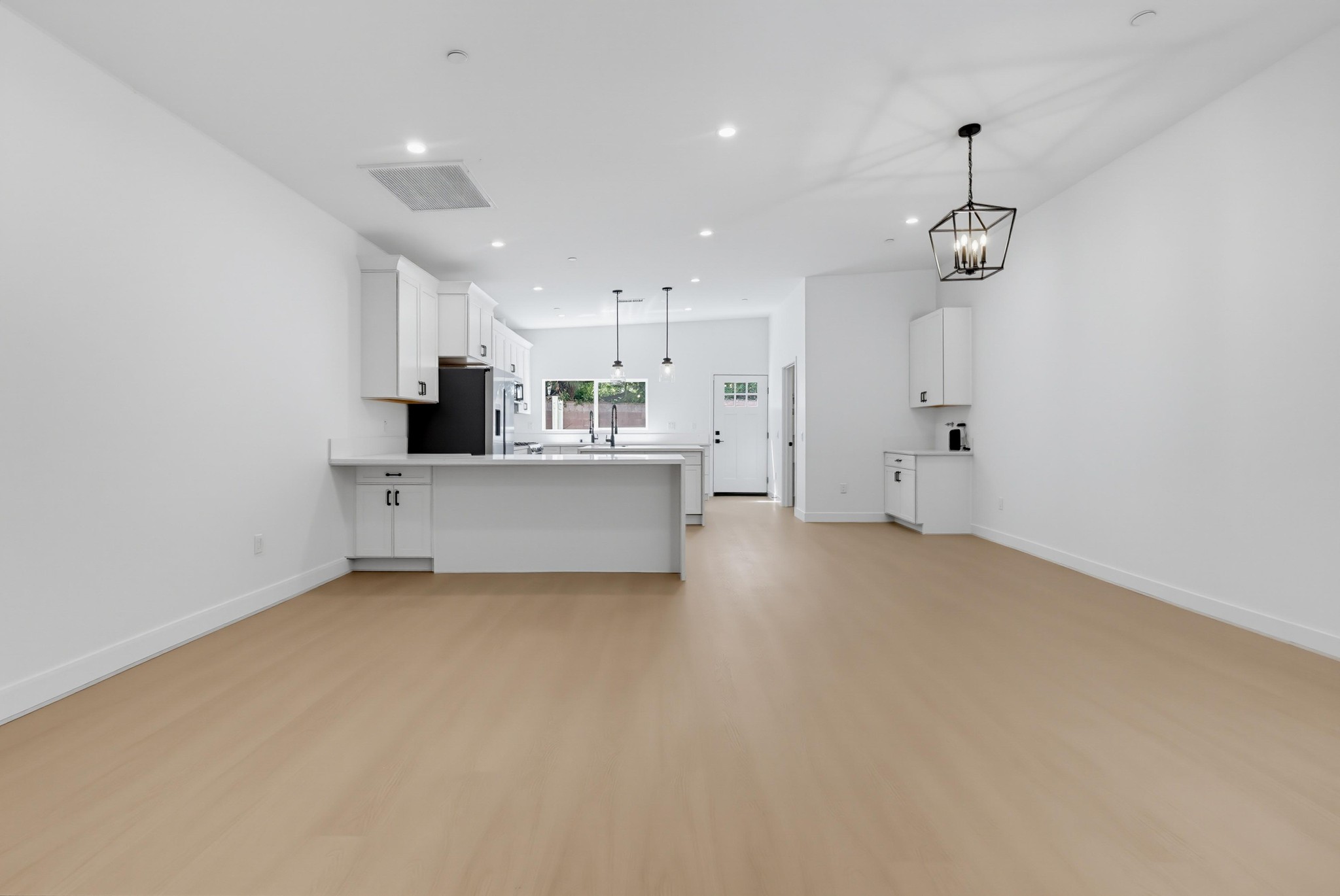 Virtual tour photo 99 of 178 for 8740 Paso Robles Ave
