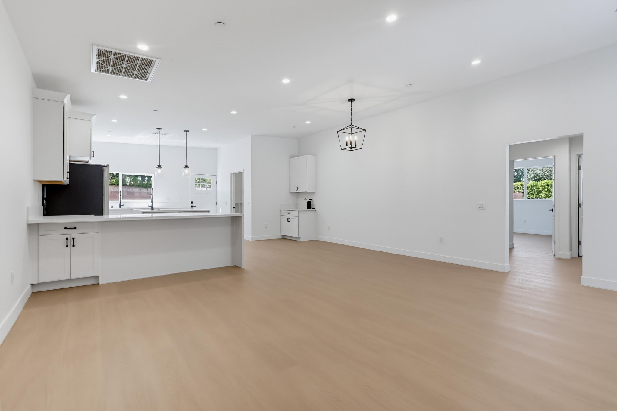 Virtual tour photo 100 of 178 for 8740 Paso Robles Ave