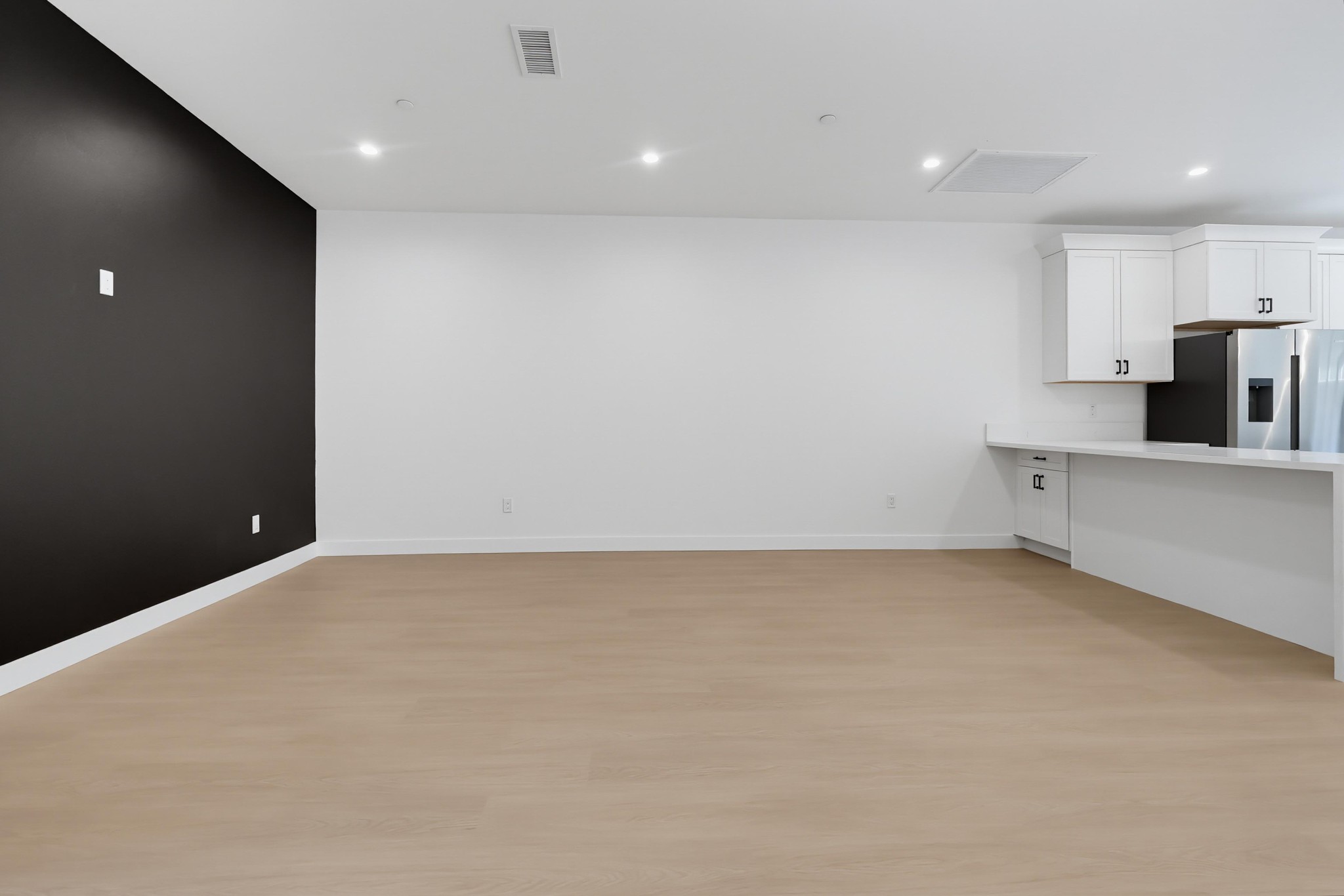 Virtual tour photo 104 of 178 for 8740 Paso Robles Ave