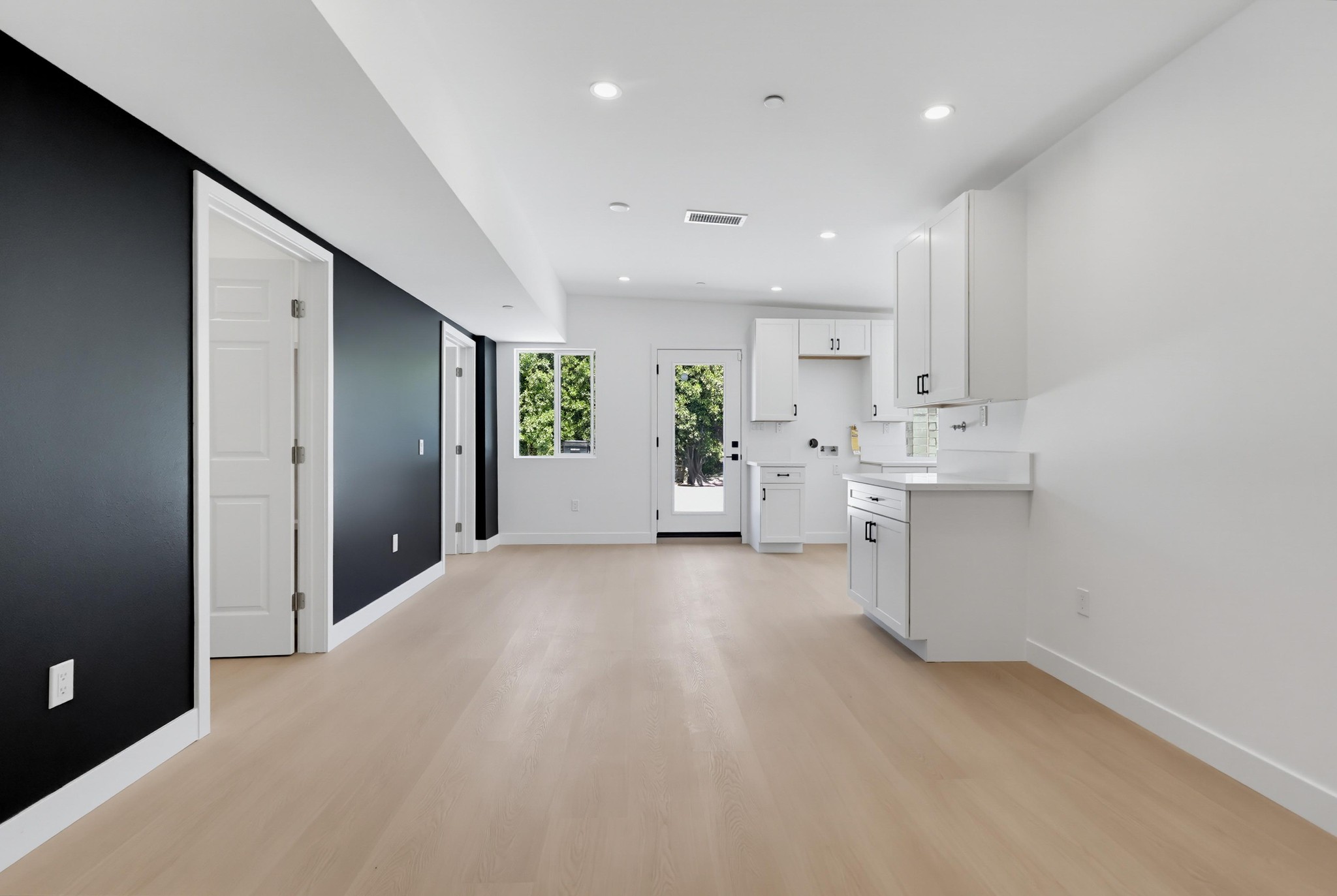 Virtual tour photo 150 of 178 for 8740 Paso Robles Ave