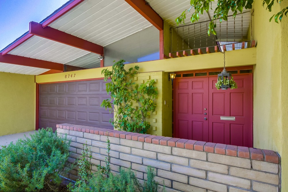 Virtual tour photo 5 of 38 for 8747 Lake Ashmere Dr