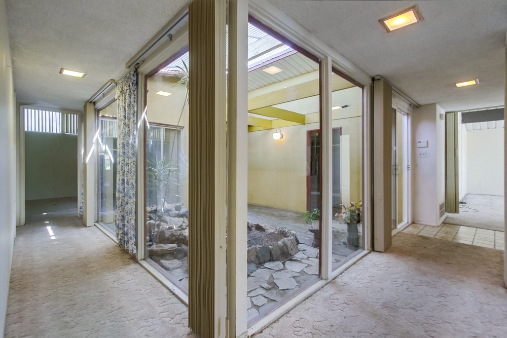 Virtual tour photo 15 of 38 for 8747 Lake Ashmere Dr