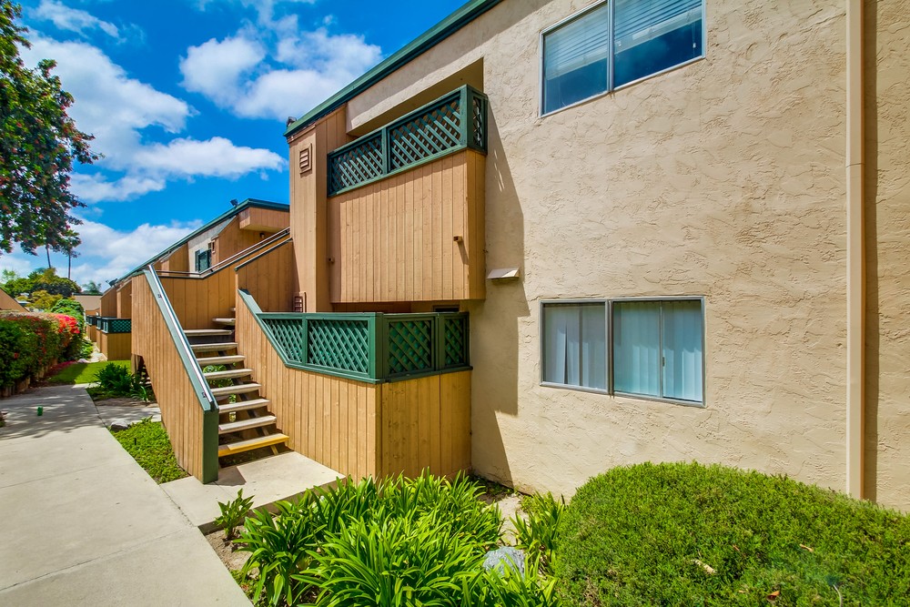 Virtual tour photo 3 of 35 for 8749 Lake Murray Blvd #12