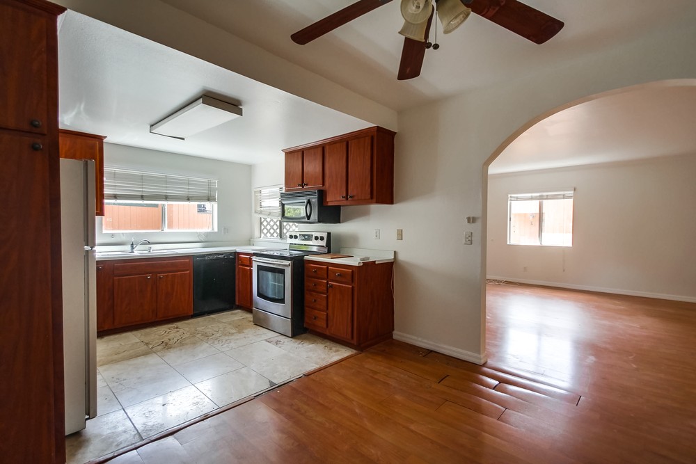 Virtual tour photo 10 of 35 for 8749 Lake Murray Blvd #12