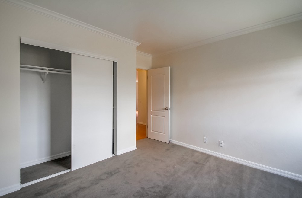 Virtual tour photo 27 of 35 for 8749 Lake Murray Blvd #12