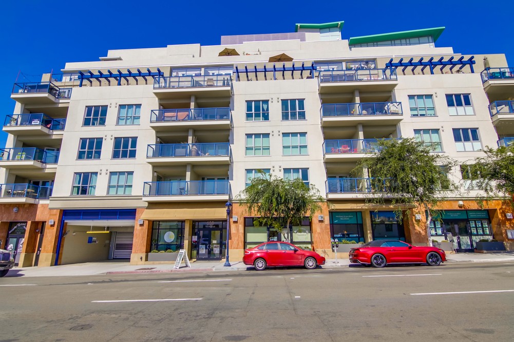 Virtual tour photo 4 of 38 for 875 G street #409 