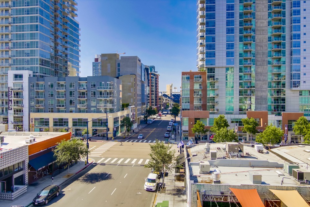 Virtual tour photo 36 of 38 for 875 G street #409 