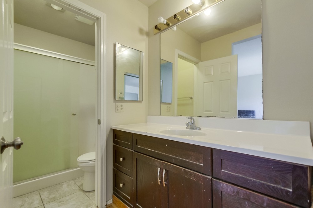 Virtual tour photo 26 of 32 for 8753 Lake Murray Blvd #4