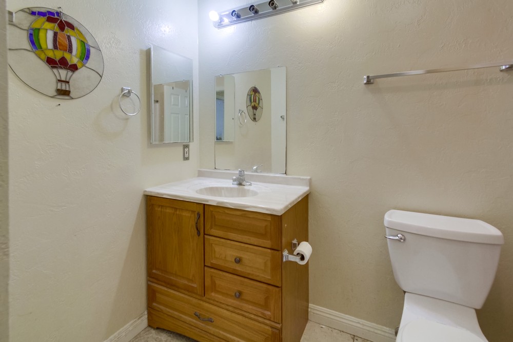 Virtual tour photo 28 of 32 for 8753 Lake Murray Blvd #4
